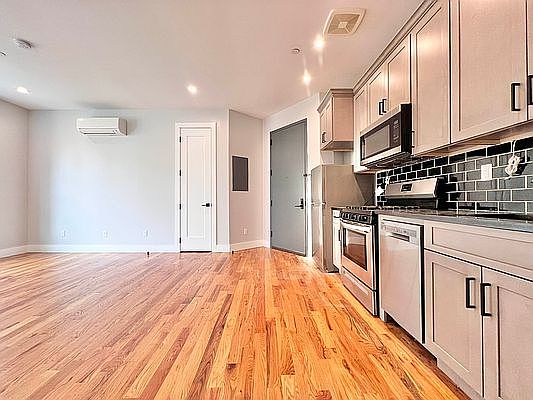 1st image of 1825 Eastern Pkwy #3I