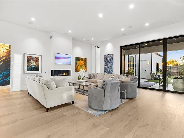 3771 Almazan Dr — Photo 13