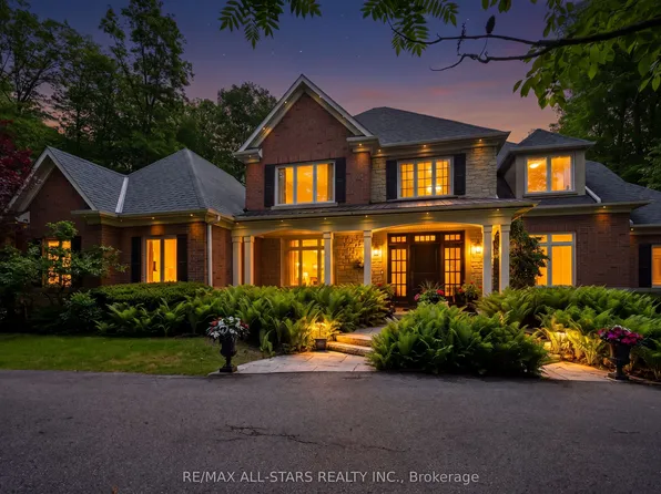 3 Bridgewater Dr, Richmond Hill, ON L4E 3N4