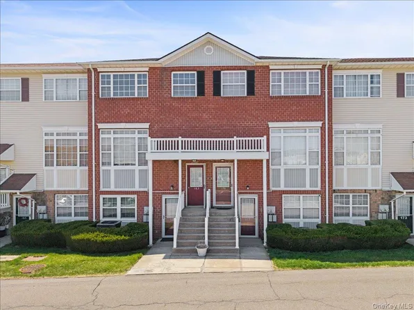 179 Surf Drive #114, Bronx, NY 10473