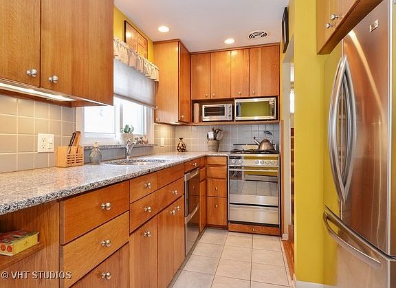 4th image of 2312 Hastings Ave