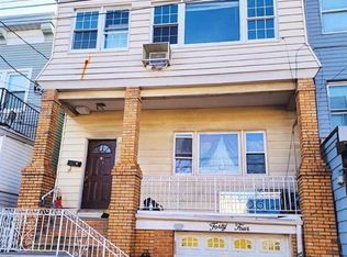 44 W 19th St, Bayonne, NJ 07002