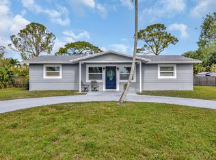 2143 SE Washington St, Stuart, FL 34997