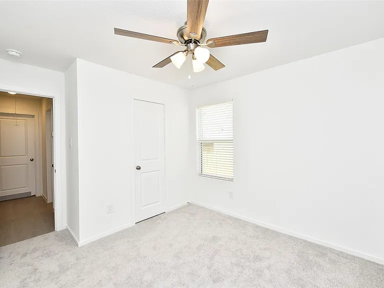 10218 Prairie Dunes Ln — Photo 24