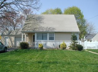 548 French Ave, North Babylon, NY 11703
