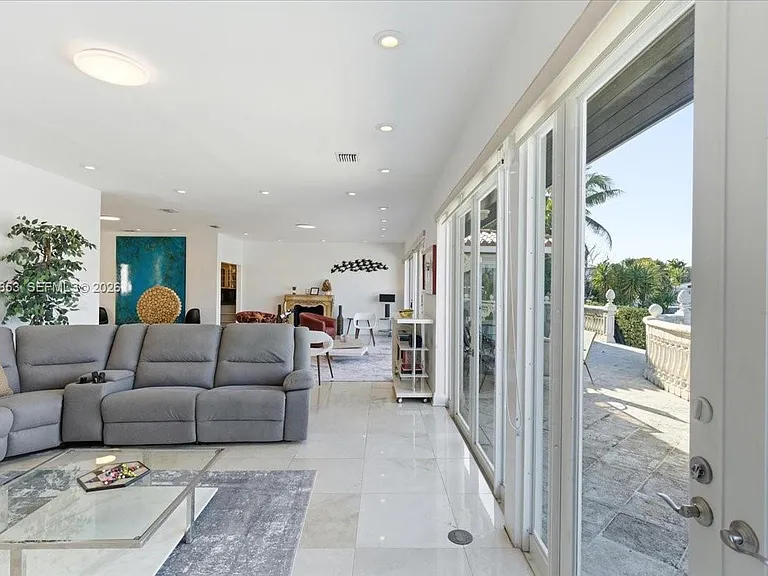 1249 Biscaya Dr — Photo 14