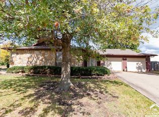 1002 E 24th St, Lawrence, KS 66046