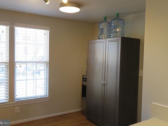 5th image of 605 Sedgwick Ct
