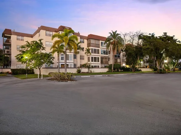 1681 NW 70th Ave APT 220, Plantation, FL 33313