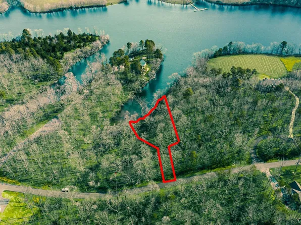 16 Glen Eagles Dr, Gordonsville, VA 22942