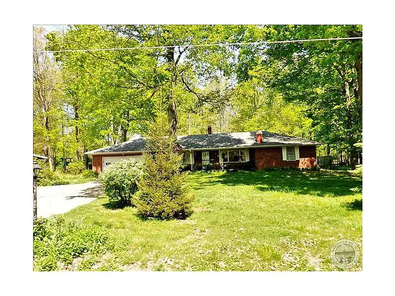 728 Dorchester Dr photo 1