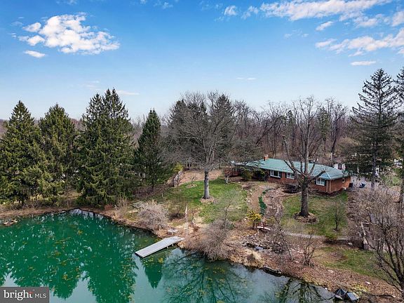 3rd image of 7955 Rider Ln