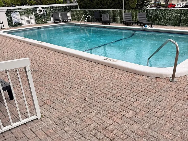 2200 E Hallandale Beach Blvd #303 — Photo 20