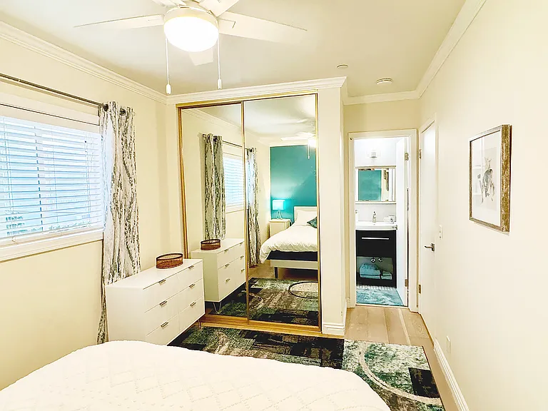 Junior Master with all new furniture, mattress, ensuite bathroom, mirrored closet