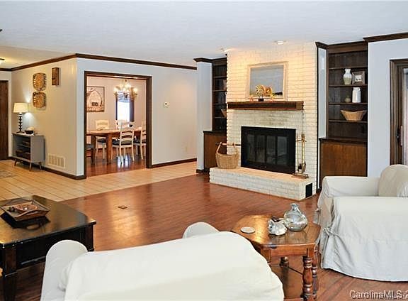 5th image of 691 Cherrywood Ln