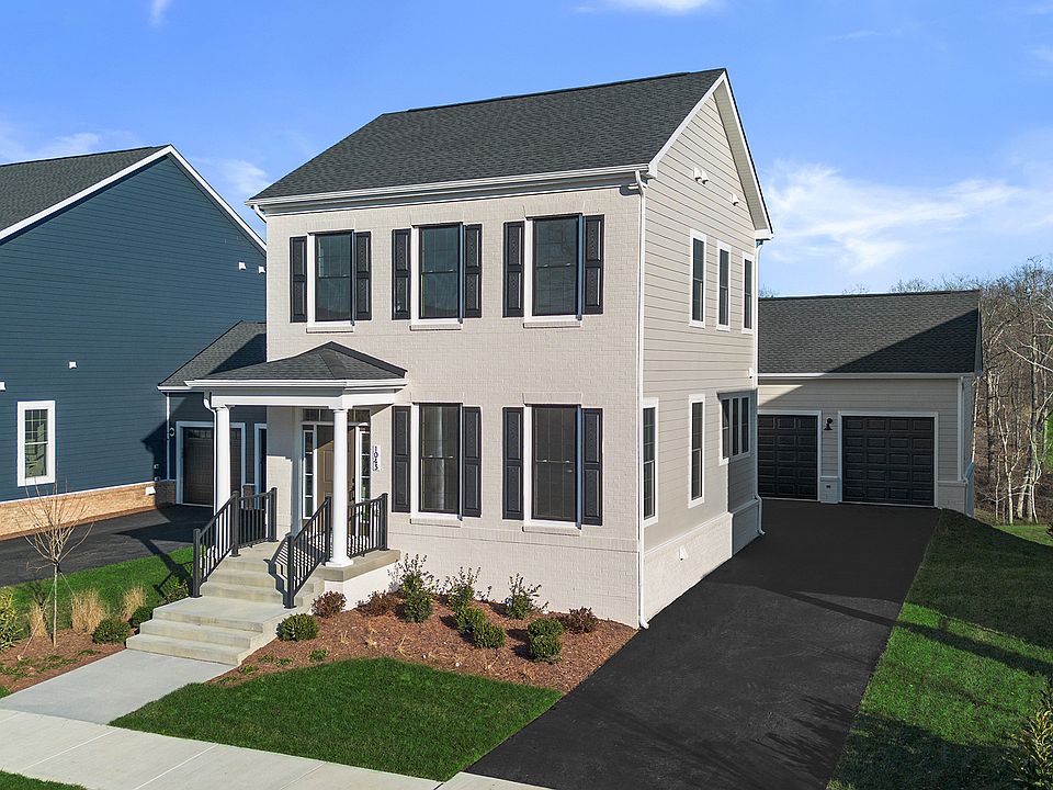 1st image of 1043 Captain Richards Ct