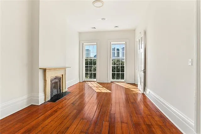 527 Saint Ann St #3 — Photo 7