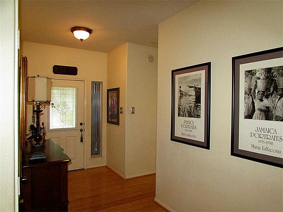 3rd image of 1927 Plum Creek Ln