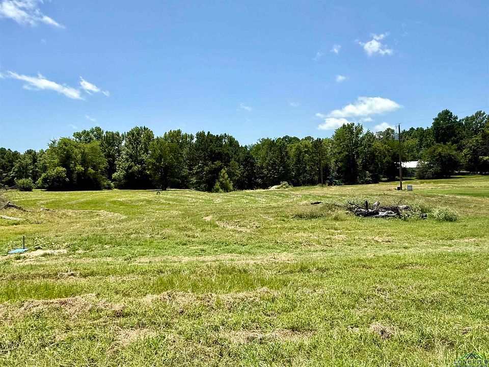 2nd image of 134 Collins Creek Rd