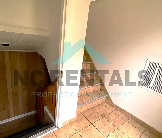730 Motor Rd — Photo 5