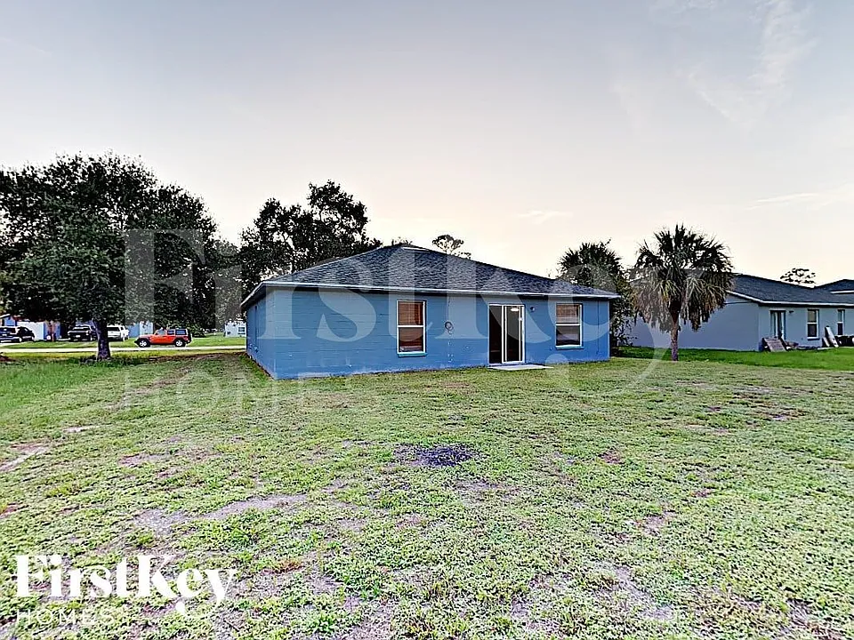 435 Clay St