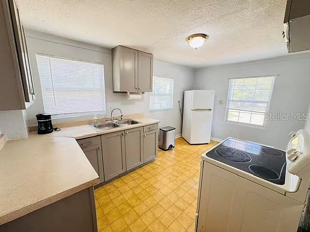 2722 S Sunrise Ct #C — Photo 13