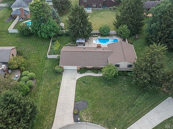 2nd image of 9521 Glenwyck Ct