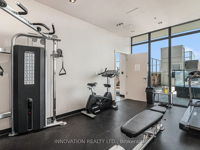 203 Catherine St #411 — Photo 16