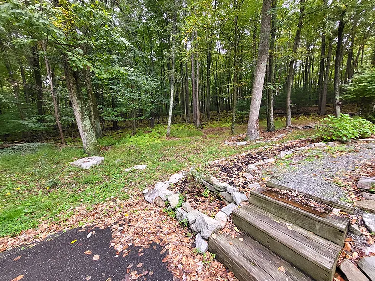 31 Greenhouse Ln #24B — Photo 17