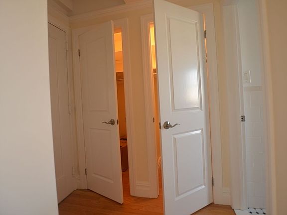3rd image of 95 Christopher St APT 3A