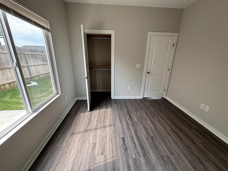 12034 W Shadow Lakes St — Photo 8