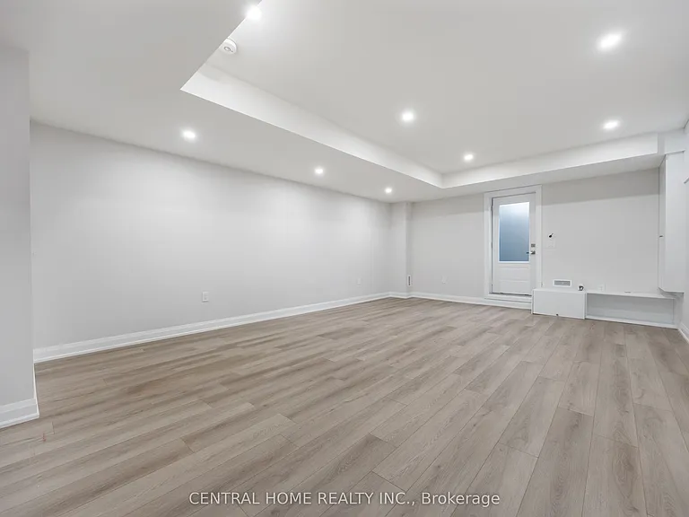 2946 Elgin Mills Rd E — Photo 5
