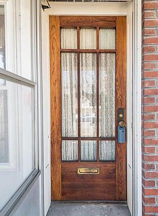 2nd image of 4950 Murdoch Ave