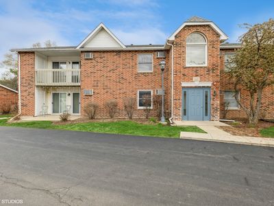 1347 Cunat Ct APT 2A, Lake In The Hills, IL, 60156