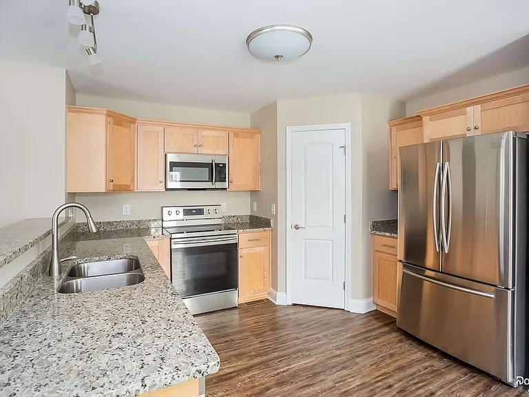 324 Rowan Mill Rd — Photo 4