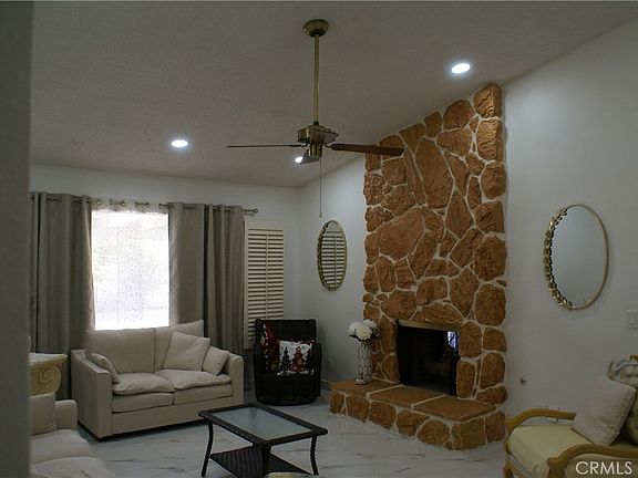 4th image of 2250 Redwood Dr
