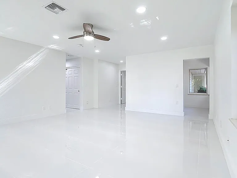 1200 Poitras Dr — Photo 15