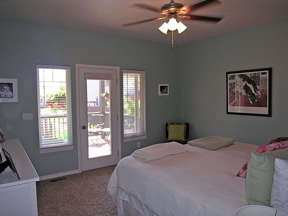 4th image of 6030 Avon Ln