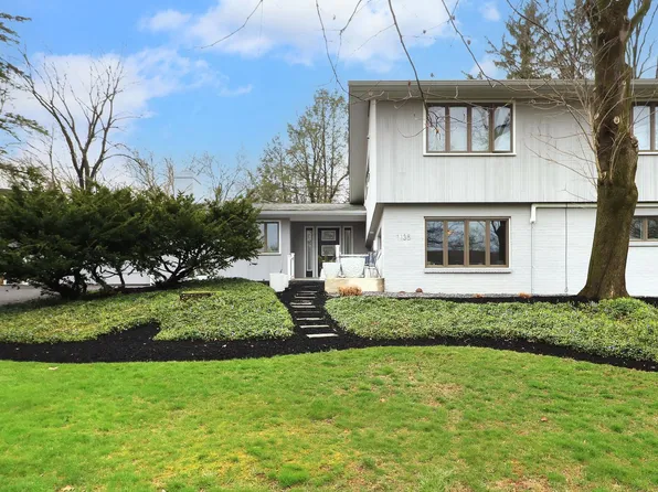 1137 Dorum Ave, State College, PA 16801