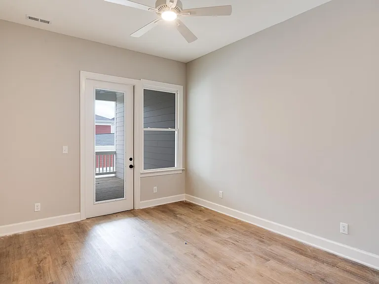 6341 Meeting St — Photo 18