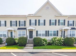 6066 Phar Lap Dr #17, New Albany, OH 43054
