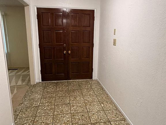 3rd image of 3177 E Tenaya Way