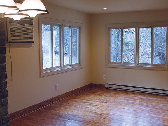 2nd image of 26 Hollis Lane