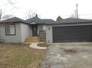 1014 Nicholson St, Joliet, IL 60435