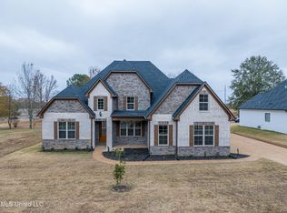 10975 Wiseman Dr, Olive Branch, MS 38654