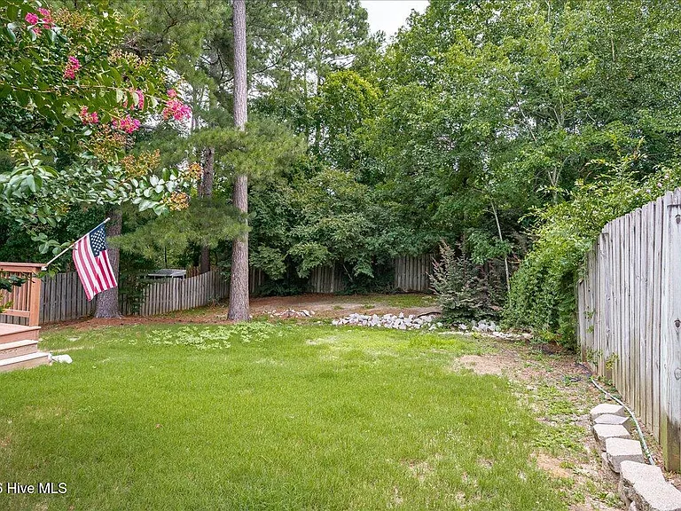 2040 Sylvan Lake Dr — Photo 21