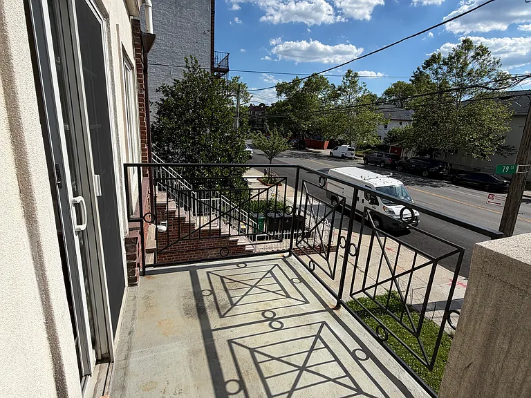 1739 Stillwell Ave #B — Photo 7