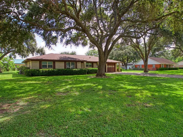 5824 Homestead Road, Rosenberg, TX 77471