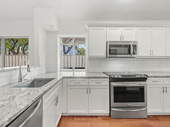 3rd image of 28 Governors Court