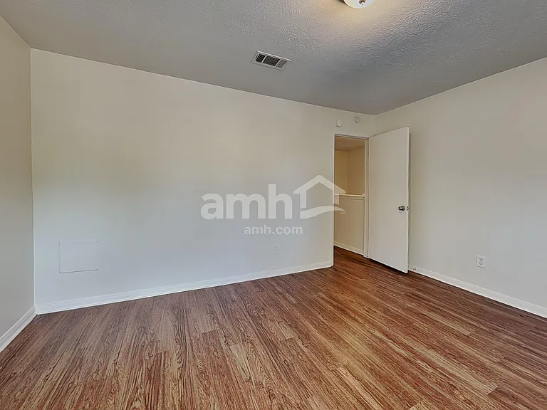 2738 Springstone Dr — Photo 17